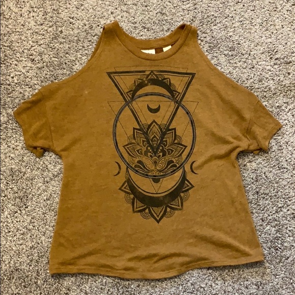 Off the shoulder top - Picture 1 of 3